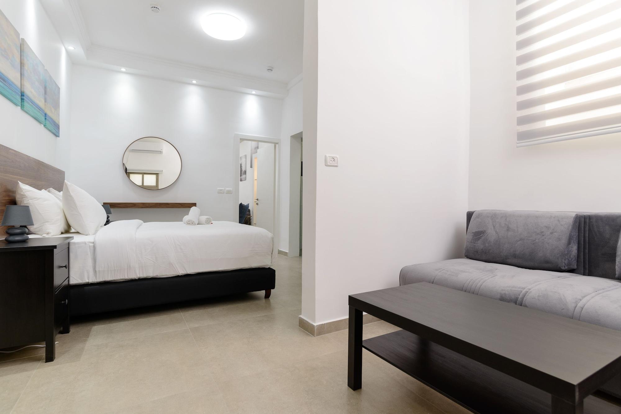 Liber Tel Aviv Sea Shore Suites By Raphael Hotels Buitenkant foto