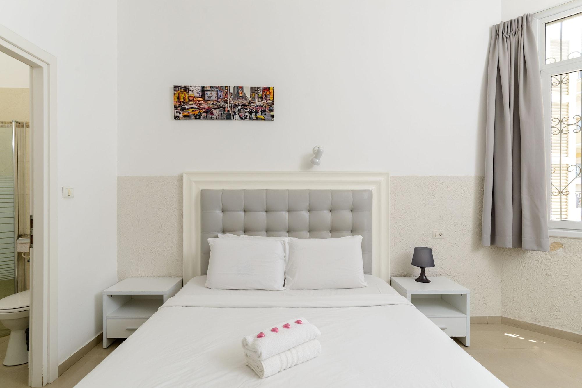 Liber Tel Aviv Sea Shore Suites By Raphael Hotels Buitenkant foto