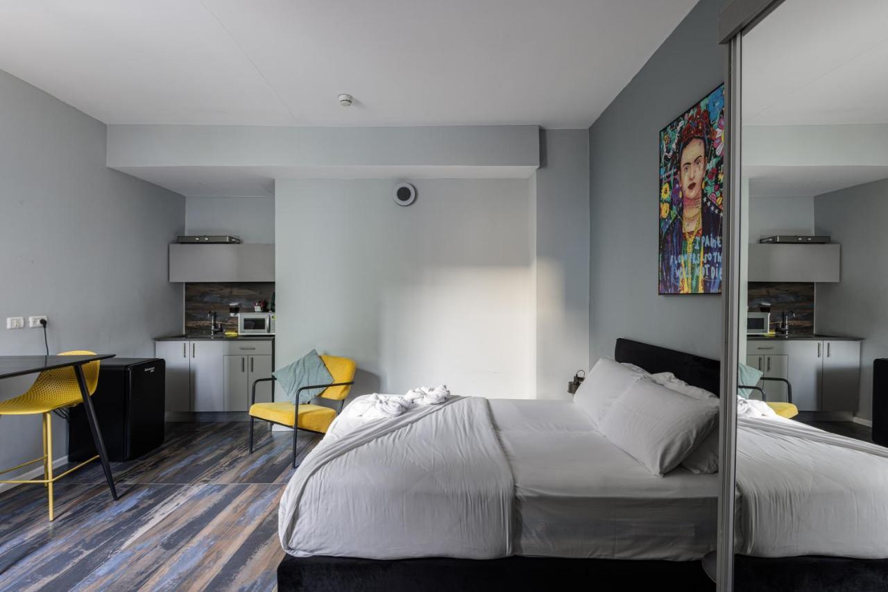 Liber Tel Aviv Sea Shore Suites By Raphael Hotels Buitenkant foto